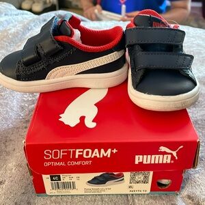 Barely worn toddler puma sneakers